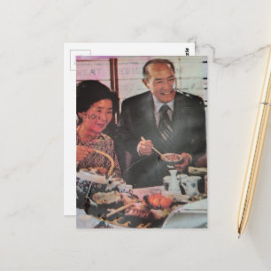 Carte Postale Couple Vintage Heureux Mangeant