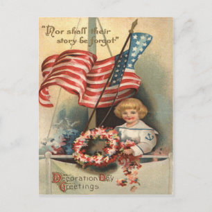 Carte Postale Couronne de drapeau américain navire garçon unifor