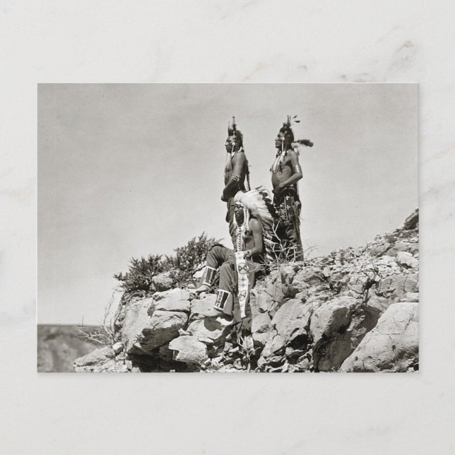 Carte Postale Crow Indians On Cliff, 1905 (Devant)