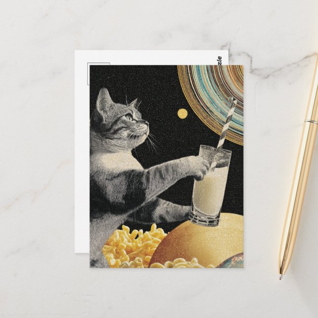 Carte Postale Cute chat avec du lait dans l'espace (Devant/Arrière en situation)