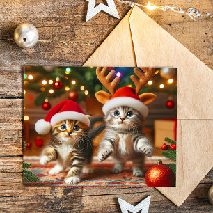 Carte Postale Cute chatons avec le Père Noël et casquettes de re