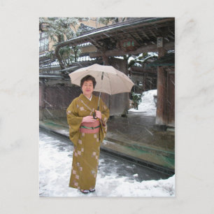 Carte Postale Dame dans la neige/Salutations du Japon