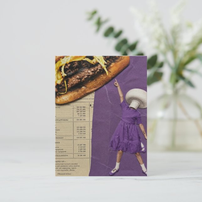 Carte Postale Dame drôle de champignon de cheeseburger Collage (Debout devant)