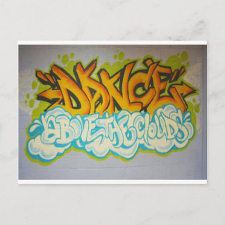 Carte Postale Dansez au-dessus du Graffiti Clouds