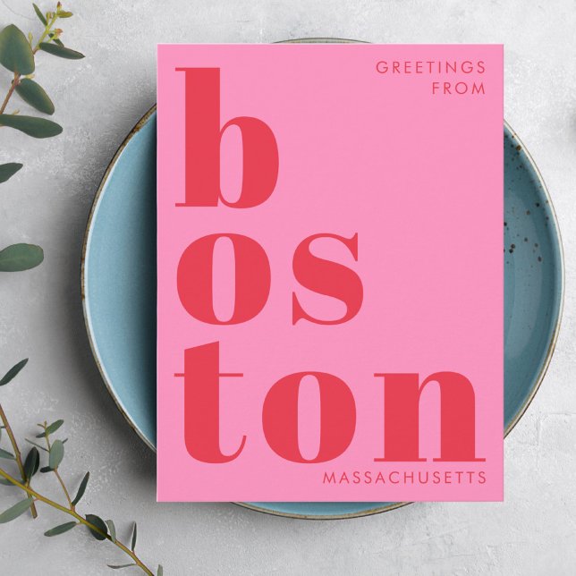Carte postale de typographie rouge rose de Boston  (Créateur téléchargé)