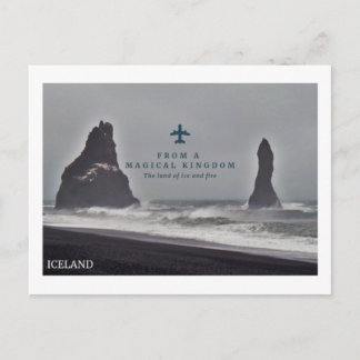 Carte postale des piliers noirs d'Icelan'd en mer,