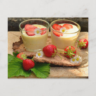 CARTE POSTALE DESSERT À LA VANILLE ET À LA FRAISE POSTCROSSING