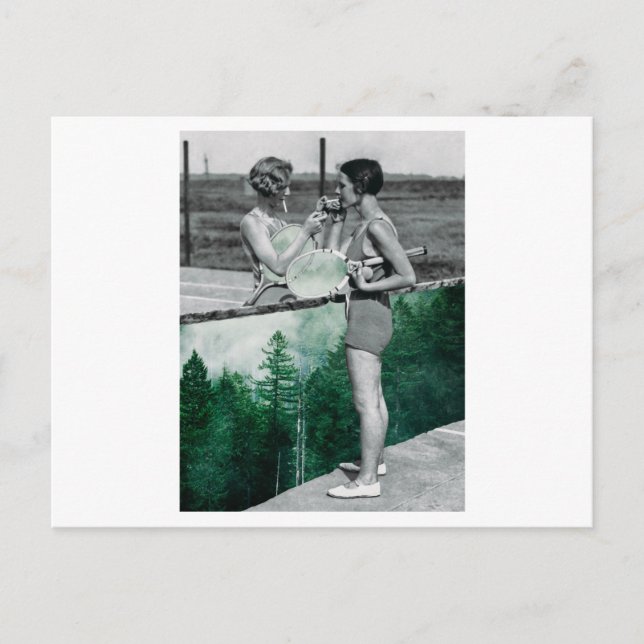 Carte Postale Deux femmes jouant au tennis et fumant. Collage Ar (Devant)