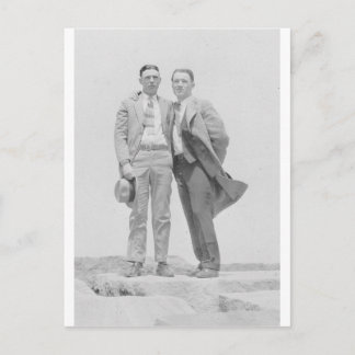 Carte Postale Deux hommes sur les rochers