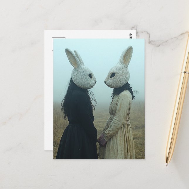 Carte Postale Deux personnes dans des masques de lapin dans le b (Devant/Arrière en situation)