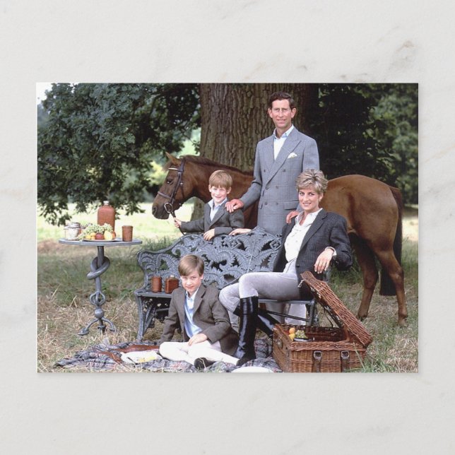 Carte Postale Diana Charles William Harry 1992 (Devant)