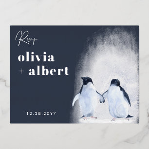 Carte Postale D'invitation À Feuilles D'aluminium Penguins Argent Hiver Élégant Mariage moderne RSVP