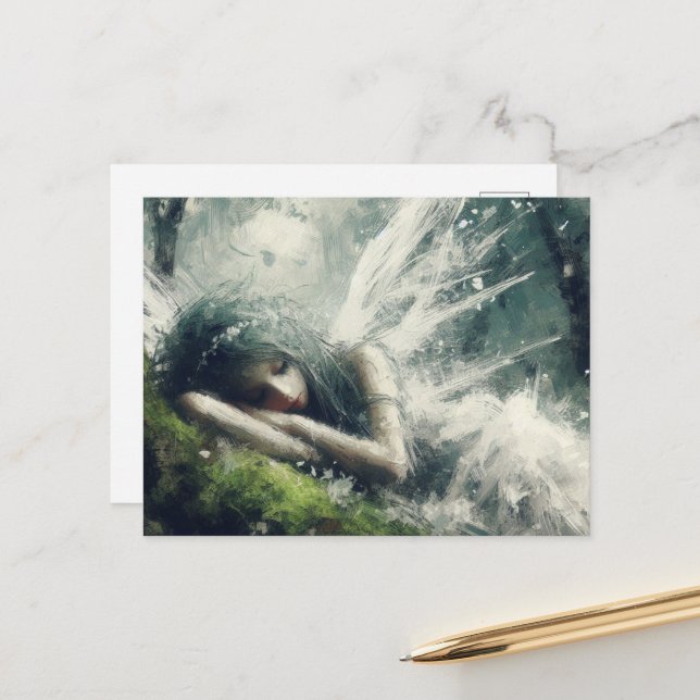 Carte Postale Dormir de fée sur un morceau de mousse dans la for (Devant/Arrière en situation)