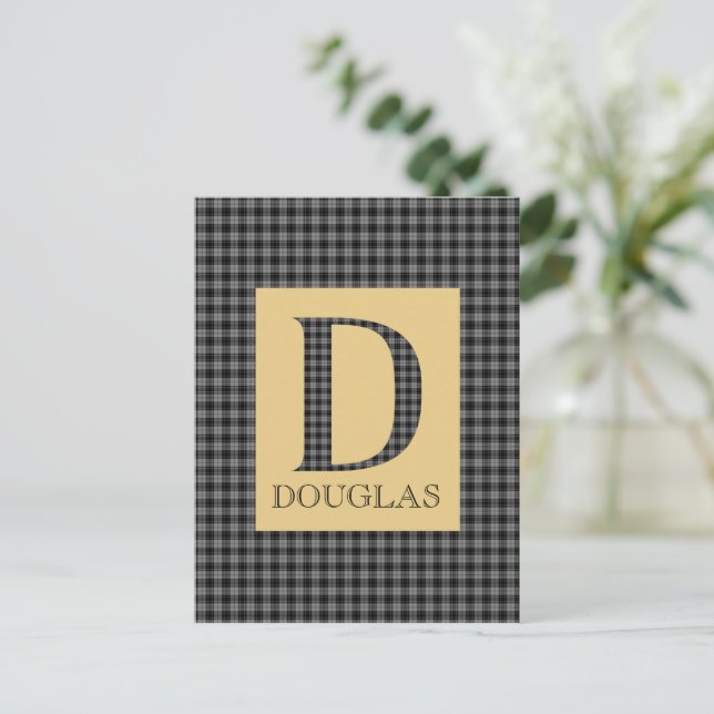 Carte Postale Douglas Tartan Monogram D (Debout devant)
