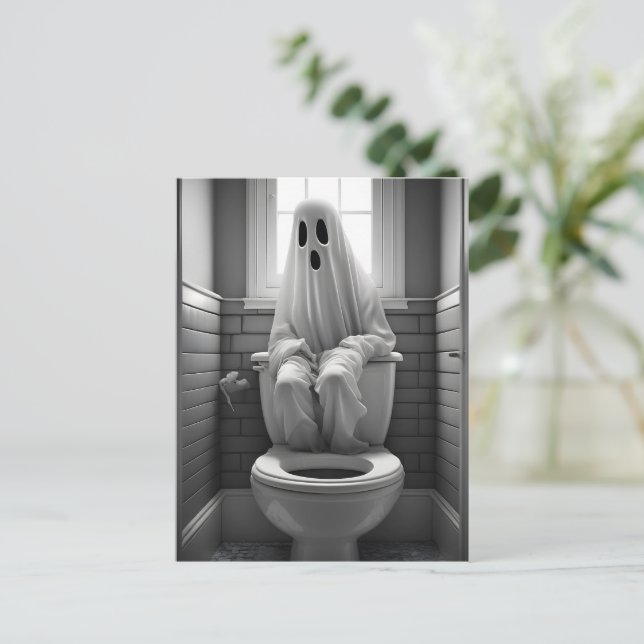 Carte Postale Drôle fantôme assis dans les toilettes (Debout devant)