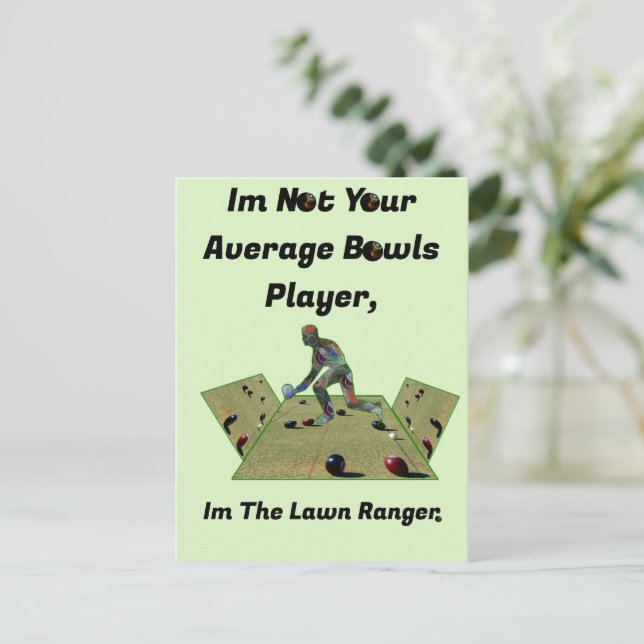 Carte Postale Drôle Ranger de pelouse Bowls, (Debout devant)