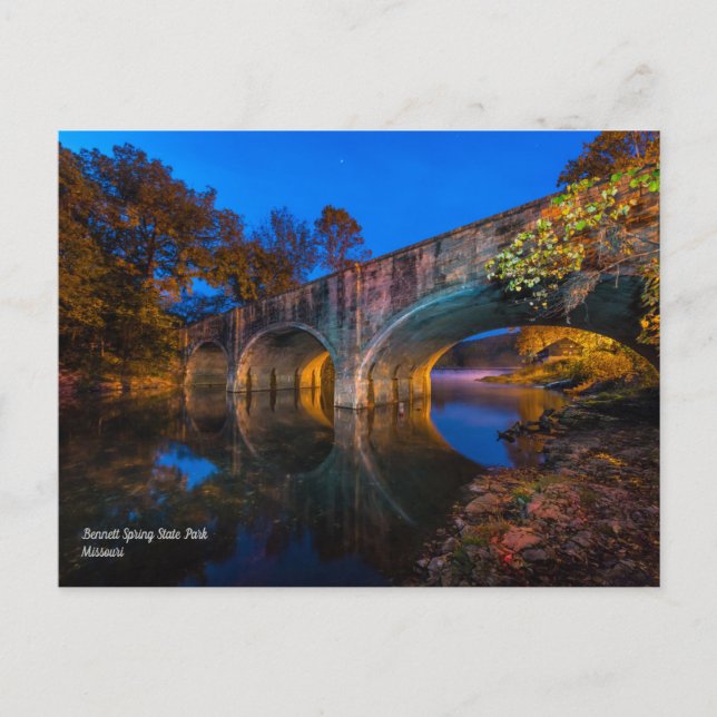 Carte postale du pont de Bennett Spring au crépusc (Devant)