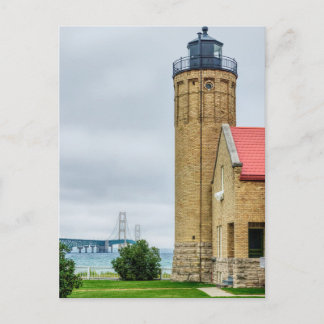 Carte postale du pont et du phare de Mackinac