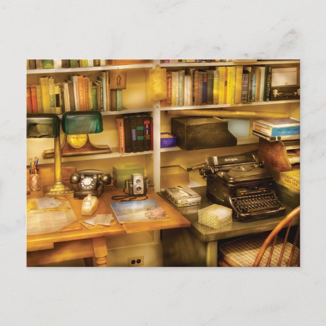 Carte Postale Ecrivain - Le bureau d'un écrivain (Devant)