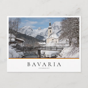 Carte Postale Eglise dans la neige avec Alpes montagnes en hiver