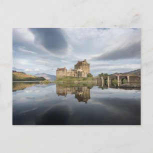 Carte Postale Eilean Donan Castle avec réflexion en Ecosse