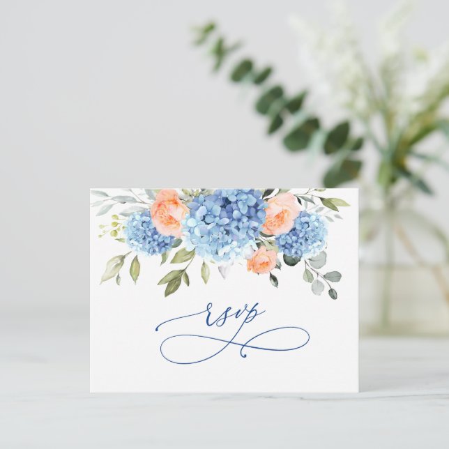 Carte Postale Elégant Blue Hydrangea Blush Roses mariage RSVP (Debout devant)
