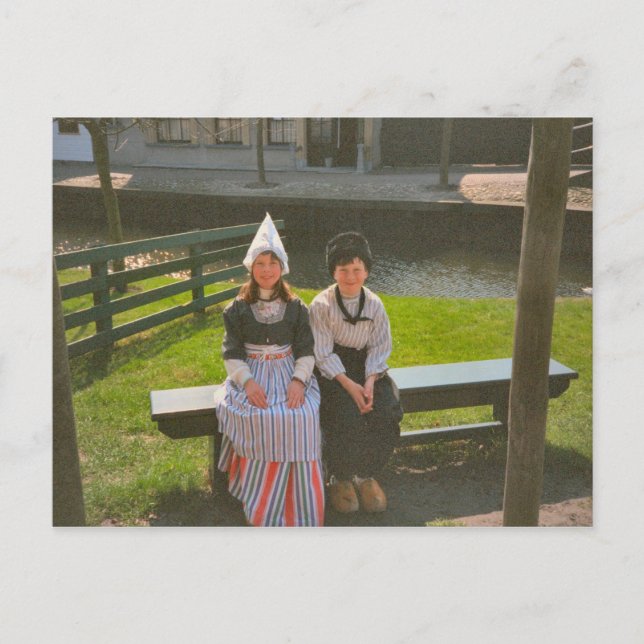 Carte Postale Enfants en costume national néerlandais (Devant)