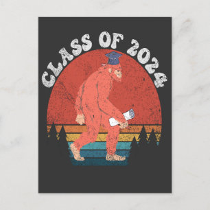 Carte Postale Faire-part Classe De 2024 Drôle Graduation Bigfoot Retro Cade