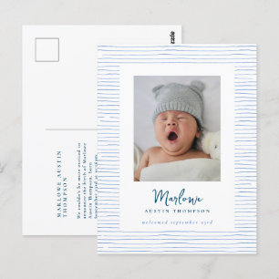 Carte Postale Faire-part de naissance bleu à main classique