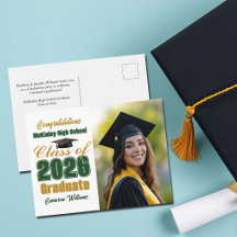Diplômé de la promotion 2026 en vert et or Photo d