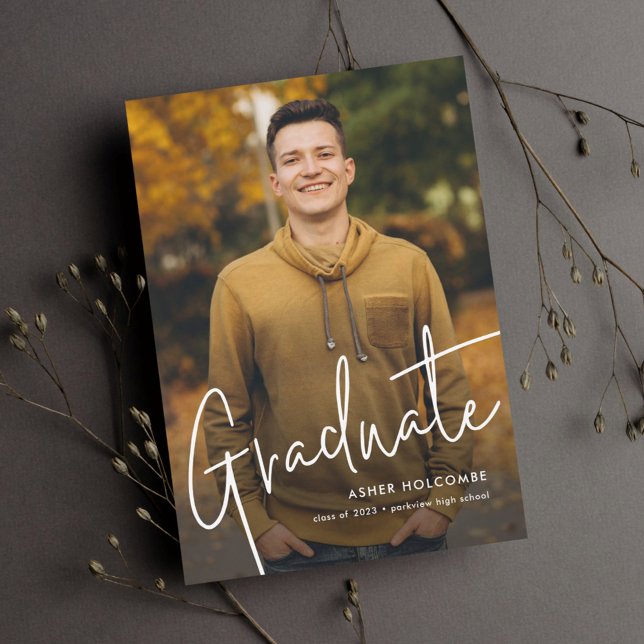 Carte Postale Faire-part Diplômé en Script moderne Diplôme en photo simple (Créateur téléchargé)