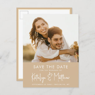 Carte Postale Faire-part Dusty Beige Fun Script Modern Photo Mariage Enregi