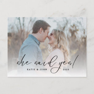Carte Postale Faire-part Élégant Script Elle a Dit Oui Photo Engagement