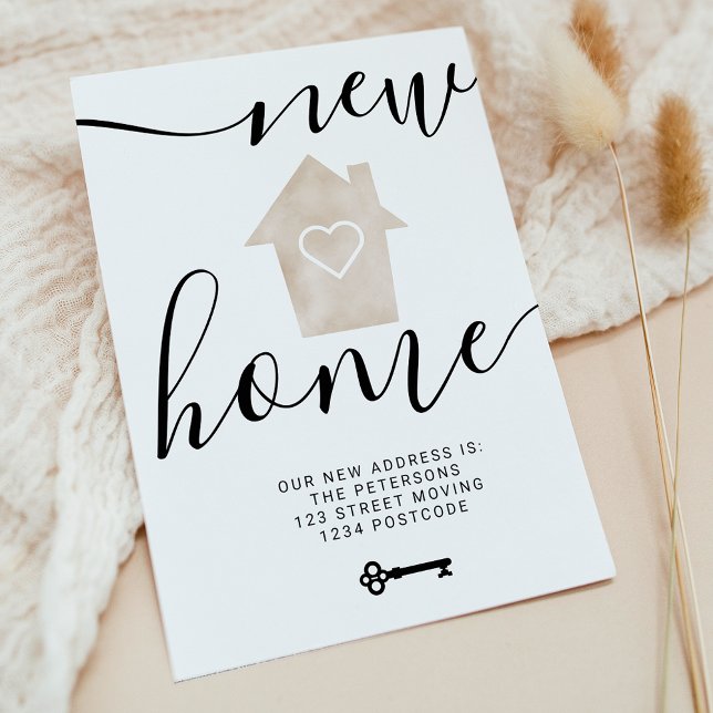 Carte Postale Faire-part Maison clé beige minimal nouveau cœur déménagement (Key house beige minimal new home heart moving announcement postcard)