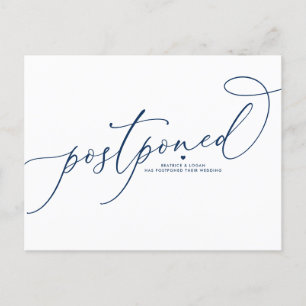 Carte Postale Faire-part Mariage reporté du script Whimsical bleu marine