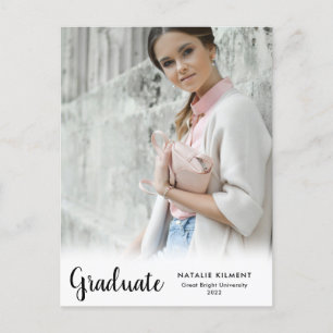 Carte Postale Faire-part Script noir Moderne Diplômé Photo Graduate