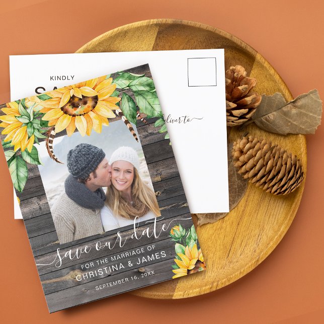 Carte Postale Faire-part Script photo tournesol rustique Enregistrer la dat (Rustic Sunflower Photo Script Save The Date Announcement Postcard)