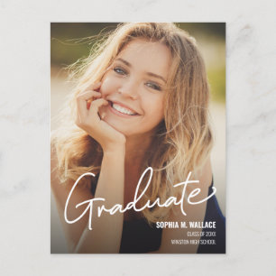 Carte Postale Faire-part Traitement tendance Script Graduate Photo