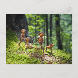 Carte Postale Famille d'elfes d'Acorn à pied