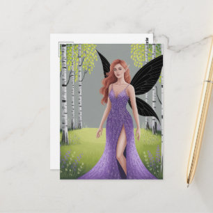 Carte Postale Fée dans une forêt de fantaisie en robe violette