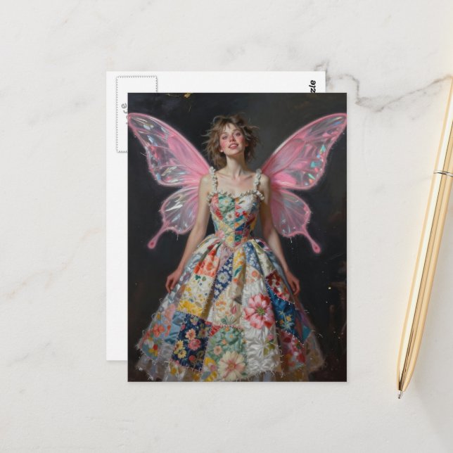 Carte Postale Fée dans une robe en patchwork (Devant/Arrière en situation)
