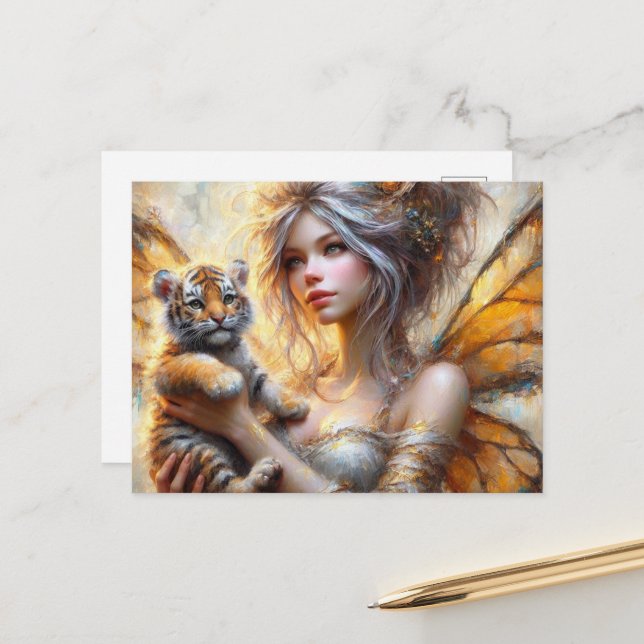 Carte Postale Fée magnifique et un petit tigre (Devant/Arrière en situation)