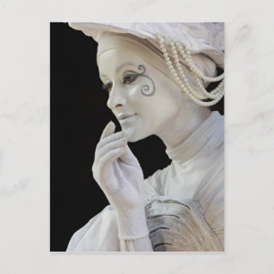 Carte Postale Femme mime dans la rue