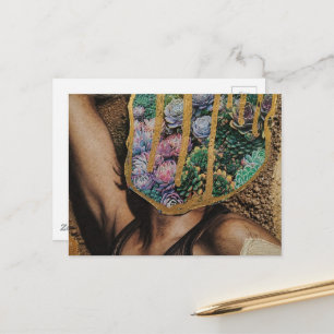 Carte Postale Femme succulente dans l'art de collage surréaliste