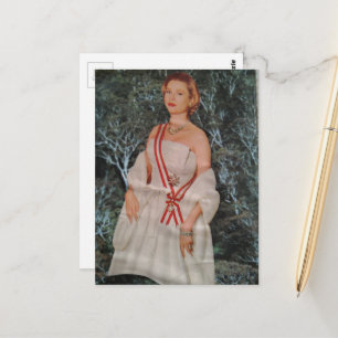 Carte Postale Femme vintage charmante dans un collage de forêt