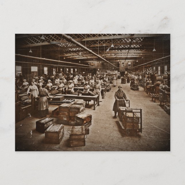 Carte Postale Femmes de l'usine de boîtes à munitions (Devant)