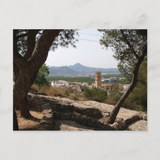 Carte Postale Fenêtre à travers les arbres.