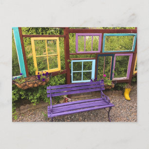 Carte Postale Fenêtres colorées et décoration du jardin du banc