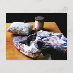 Carte Postale Fil, Pincushion et tissu