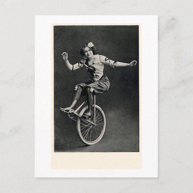 Carte Postale Fille sur un monocycle (Devant)